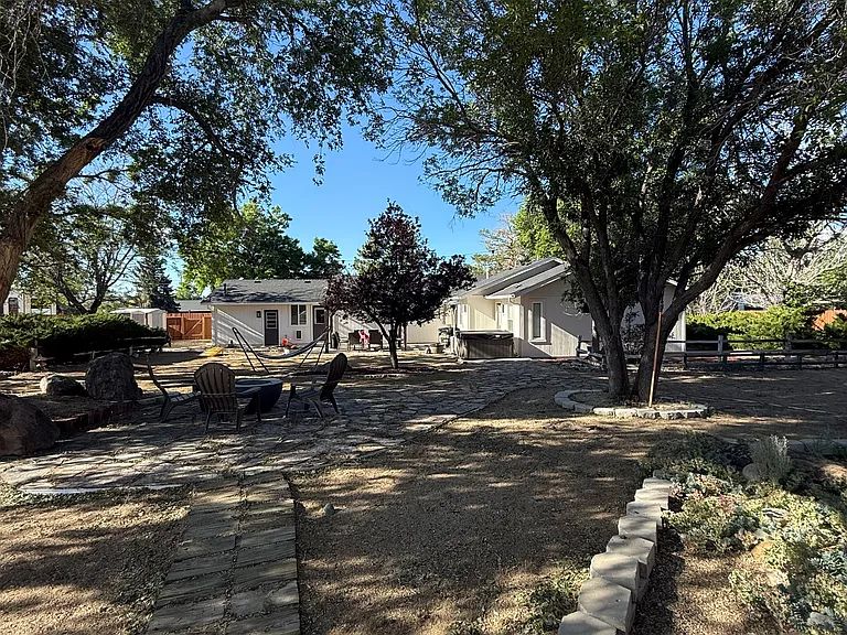 2715 Knob Hill Dr — Photo 19