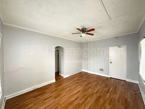 849 S Kenmore Ave Photo 1
