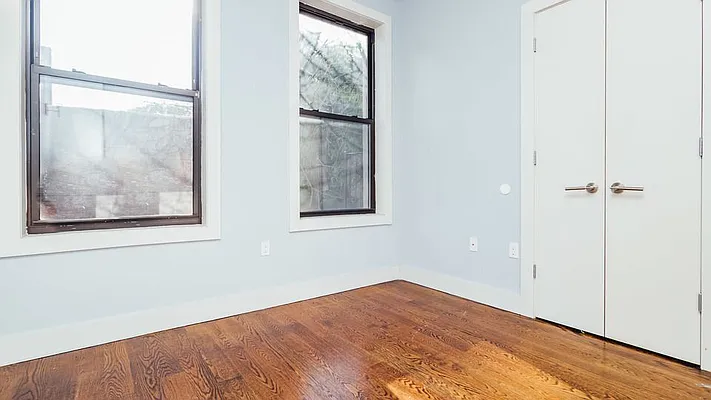 Rented by Nooklyn NYC LLC | media 46