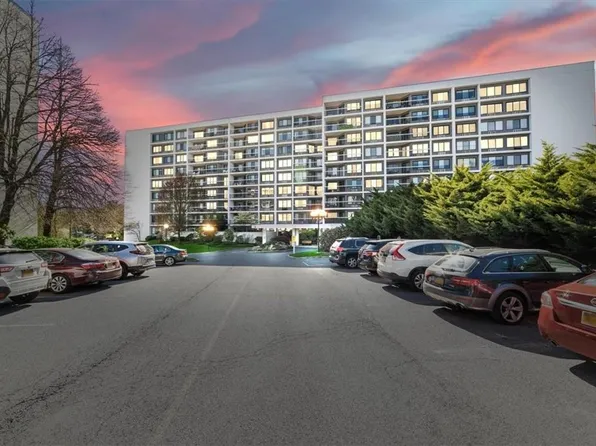 100 High Point Drive #605, Hartsdale, NY 10530