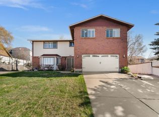 2260 E Somerset Dr, Cottonwood Heights, UT 84121