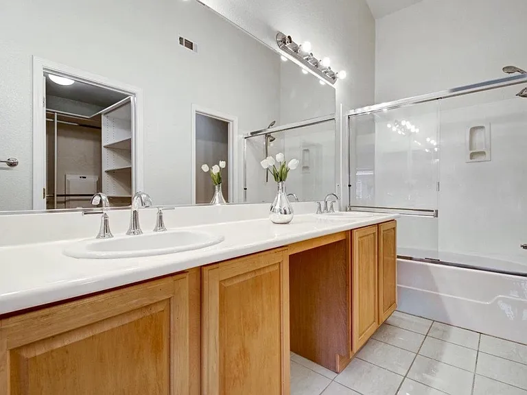 3276 Shiraz Pl — Photo 3