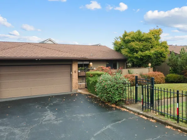 14628 NE Rose Pkwy, Portland, OR 97230