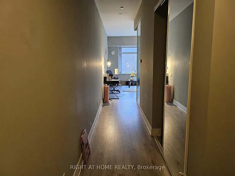 111 Saint Clair Ave W #426 — Photo 10