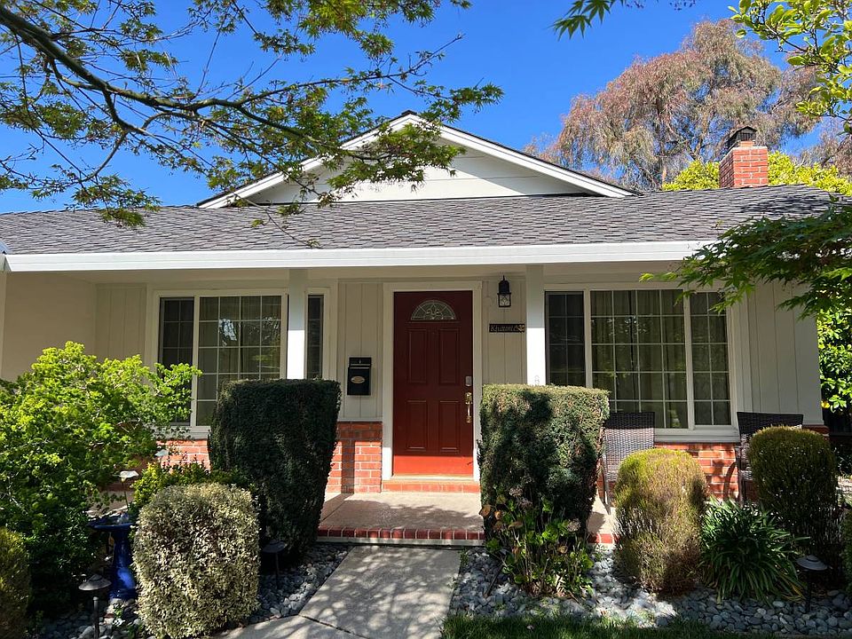 1st image of 743 Nutmeg Ave