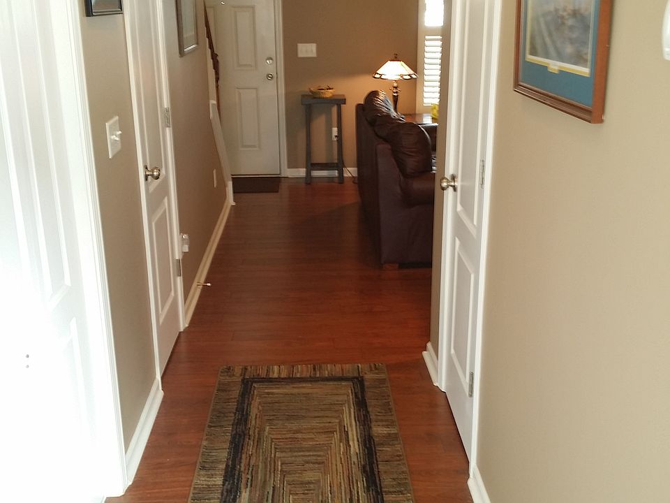 2nd image of 108 Pine Walk Dr