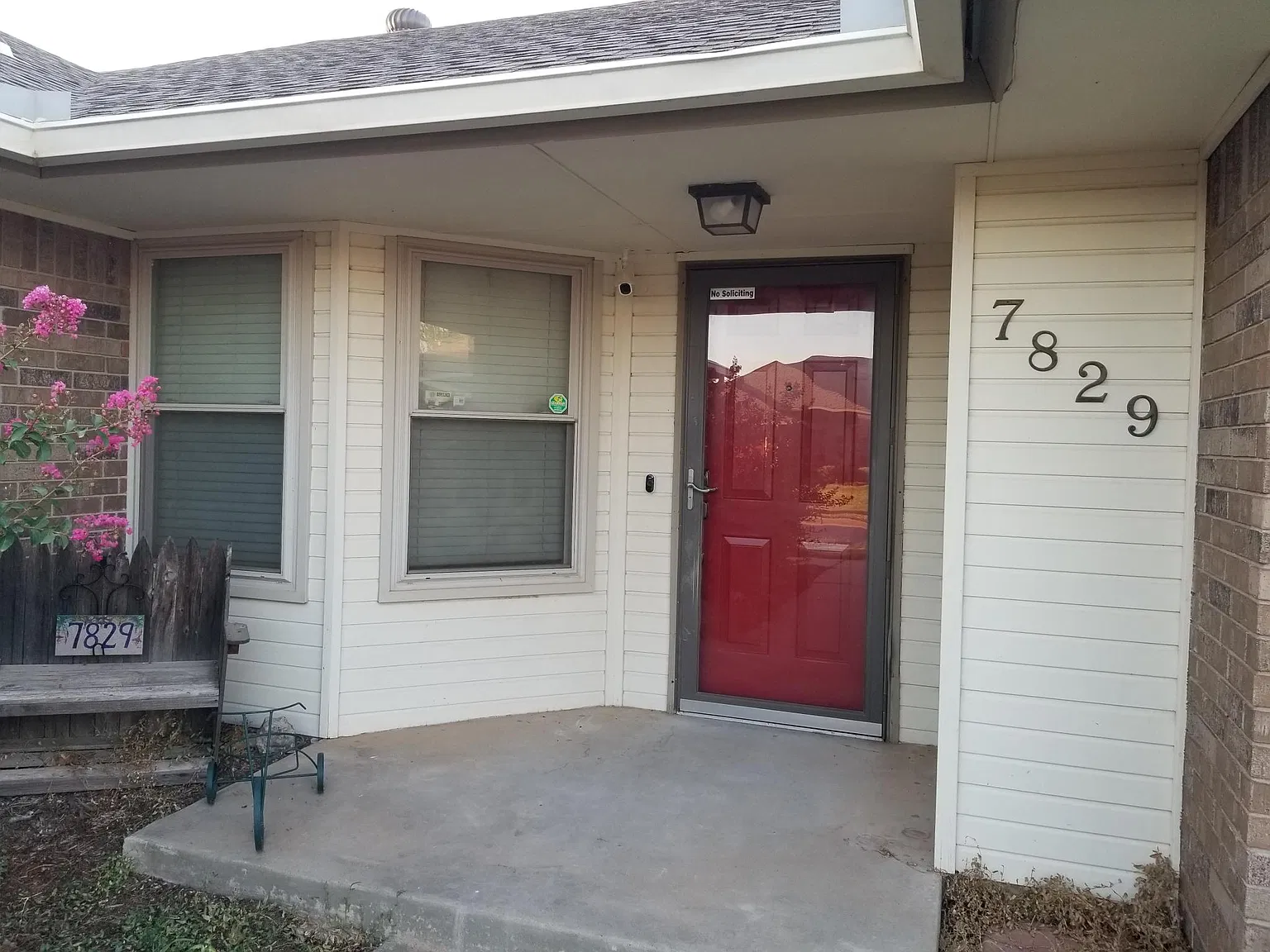 3 bed, 1366 sqft, $1,425 — Photo 2