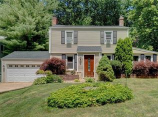 25 Oak Hill Rd, Rocky Hill, CT 06067