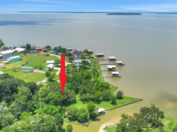 151 Lakeview Cir, Coldspring, TX 77331