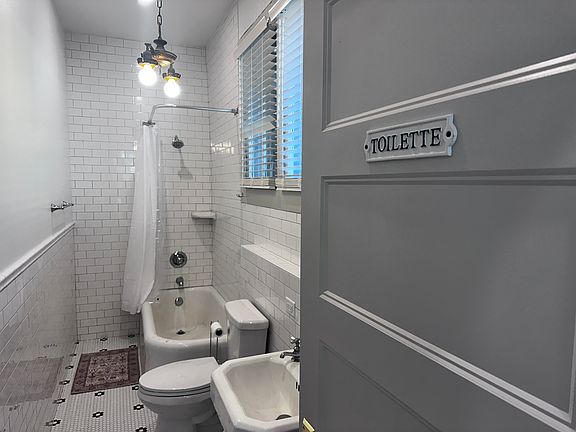 2nd image of 538 Prospect Ave #102