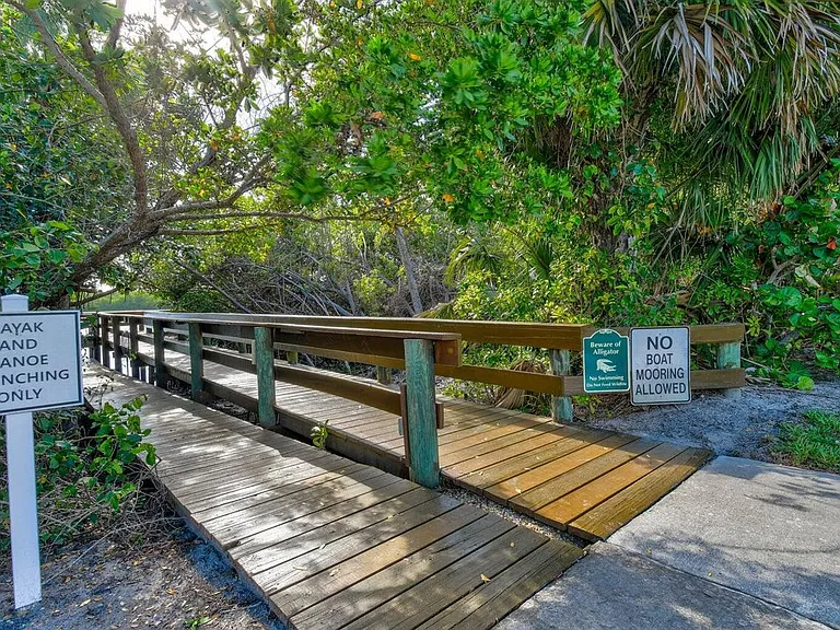 5047 N Hwy #A1A-404 — Photo 49