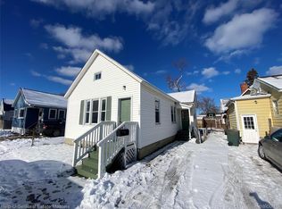 1109 Wells St, Port Huron, MI 48060