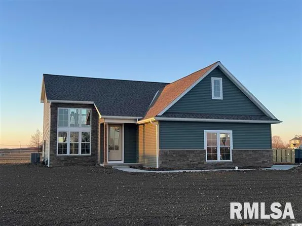 622 W North St, Mount Sterling, IL 62353