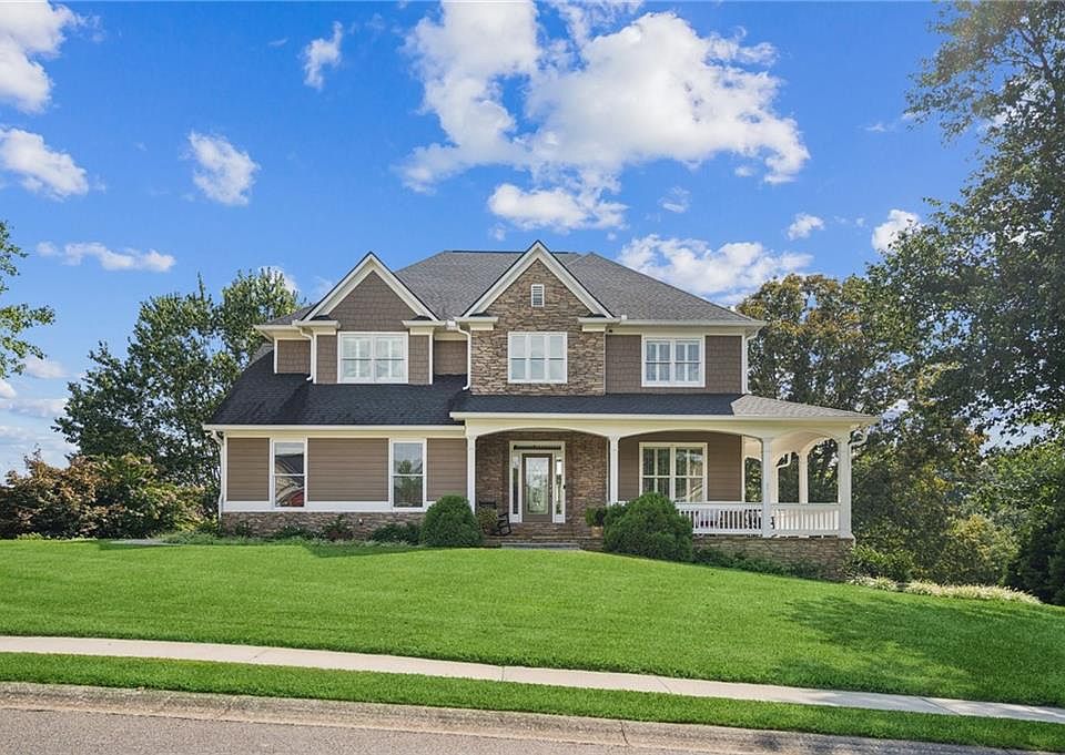1st image of 455 Long Mountain Ct
