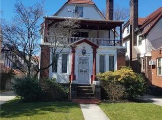 9807 71st Ave, Forest Hills, NY 11375