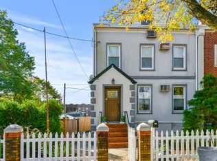 70-32 70th St, Ridgewood, NY 11385