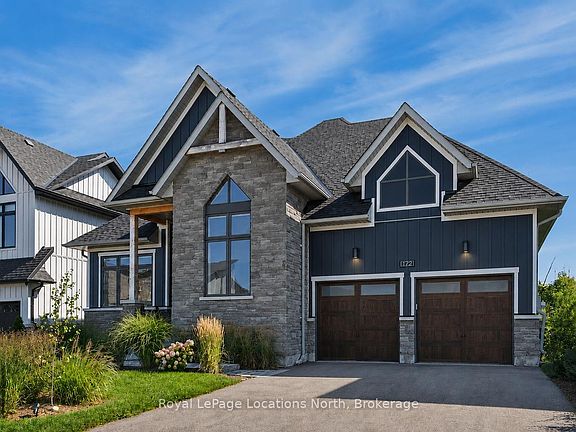 3rd image of 172 Springside Cres