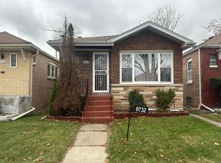 8732 S Euclid Ave, Chicago, IL 60617