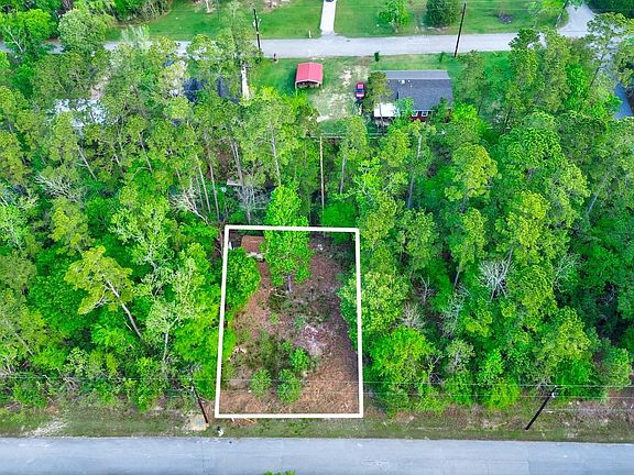 3rd image of 1412 W Lake Dr