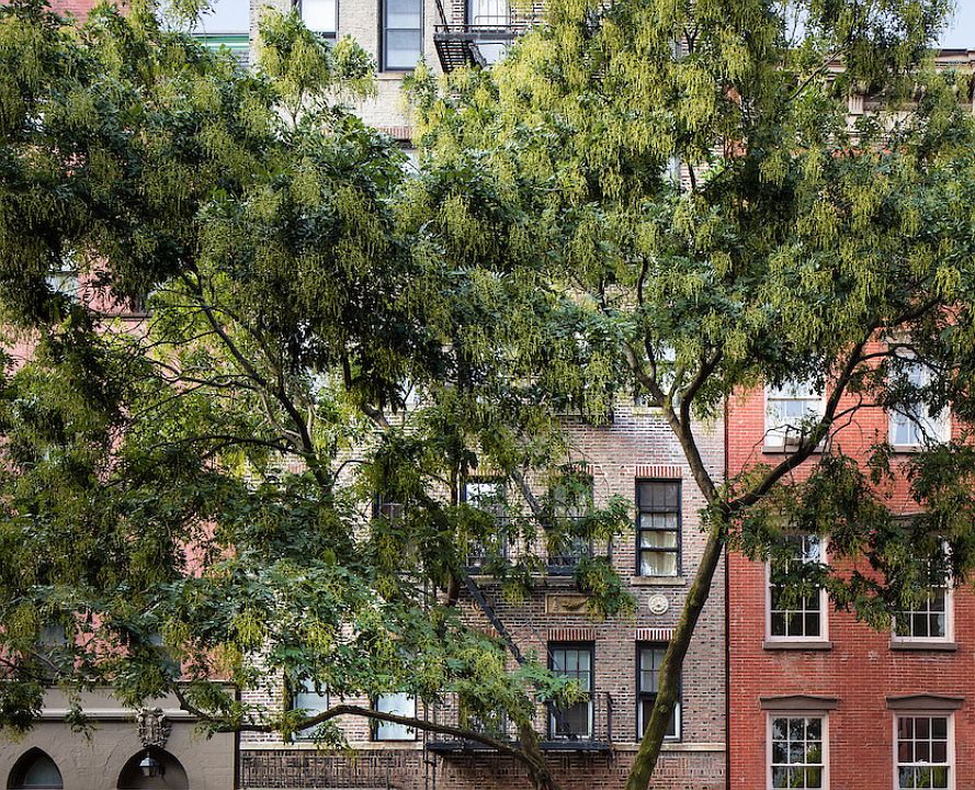 1st image of 140 Waverly Pl APT 6C