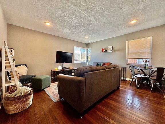5th image of 112 W 51st St APT 304