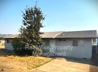 290 NW Civil Bend Ave, Winston, OR