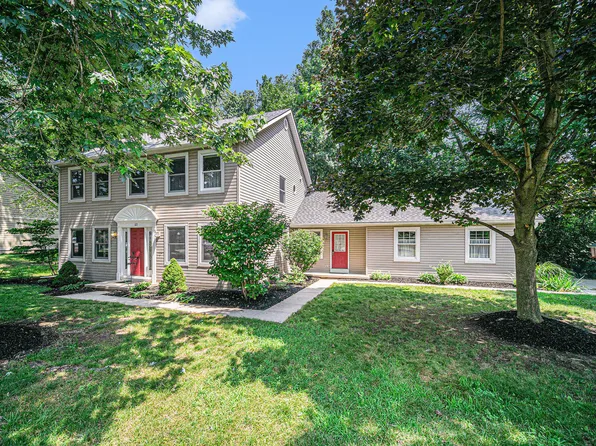 62 Chestnut Ct, Chelsea, MI 48118