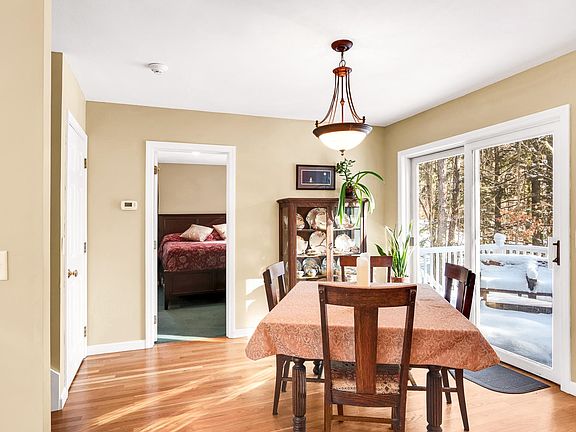 5th image of 12 Isabelle Lane