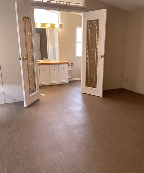 5785 Sheli Ln — Photo 5