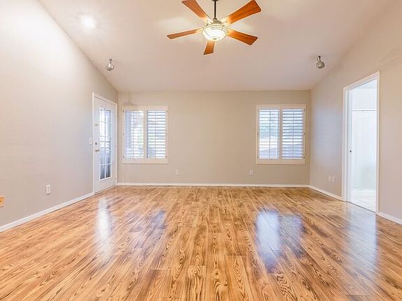 4th image of 4165 W Laredo St