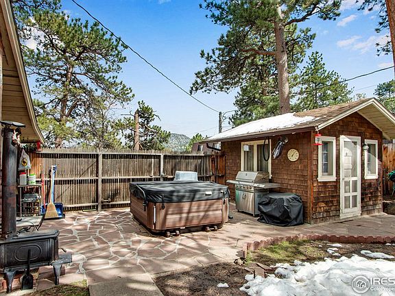4th image of 820 Bailey Ln