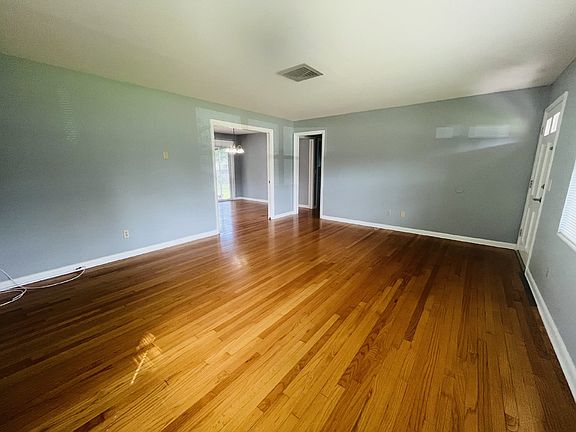 5th image of 345 S Ilakee Ave