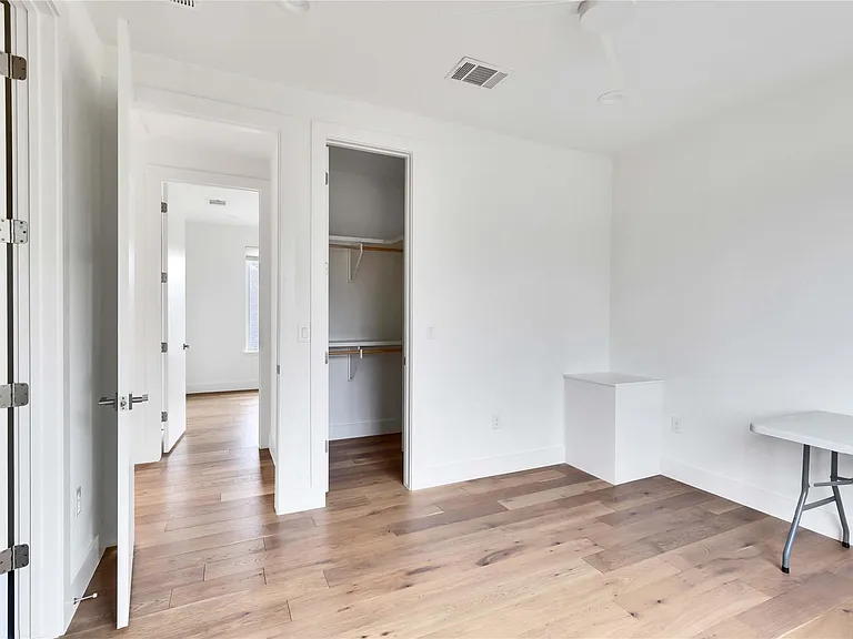 2509 Euclid Ave — Photo 18