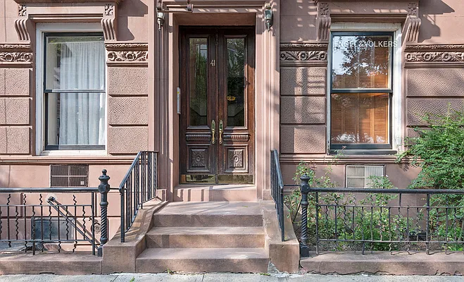 Sold by Engel & Völkers New York Real Estate | media 22