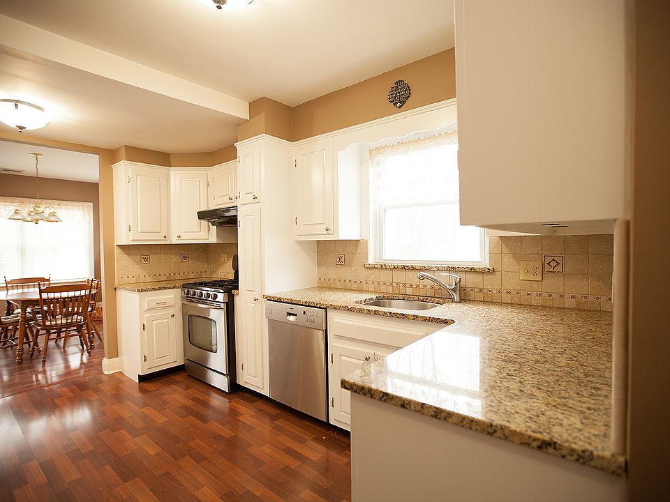 1st image of 234 Lenox Ave