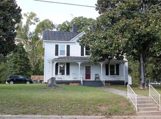 814 Lawsonville Ave, Reidsville, NC 27320