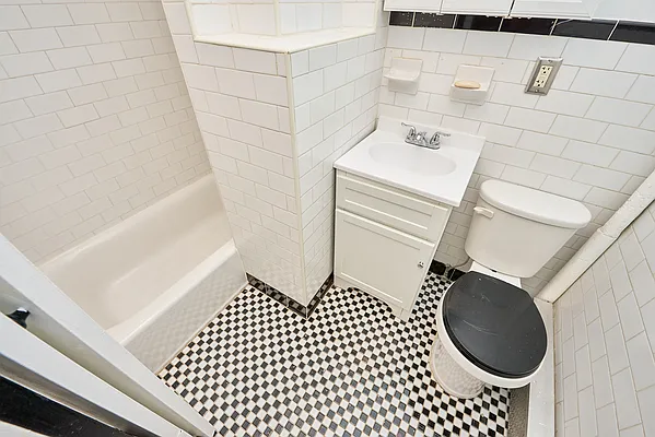 Rented by One Eleven Residential, Inc. | media 18