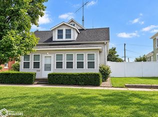 1124 Avenue D, Fort Madison, IA 52627