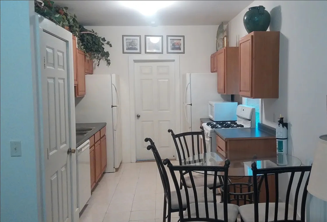 209 Williams Street - 2 — Photo 2