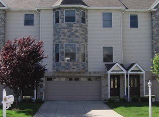 402 Pappan Dr, Imperial, PA 15126