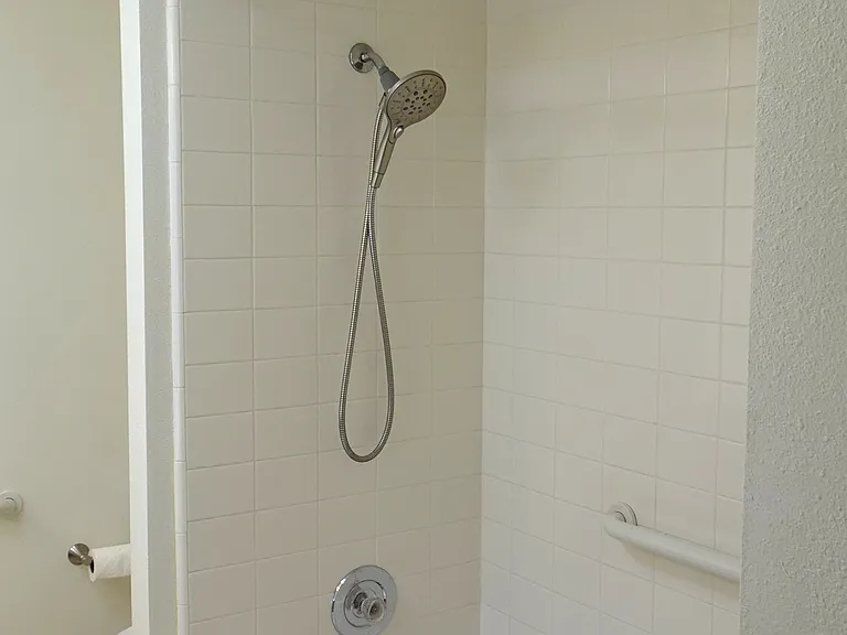 878 E Catalina Cir — Photo 18