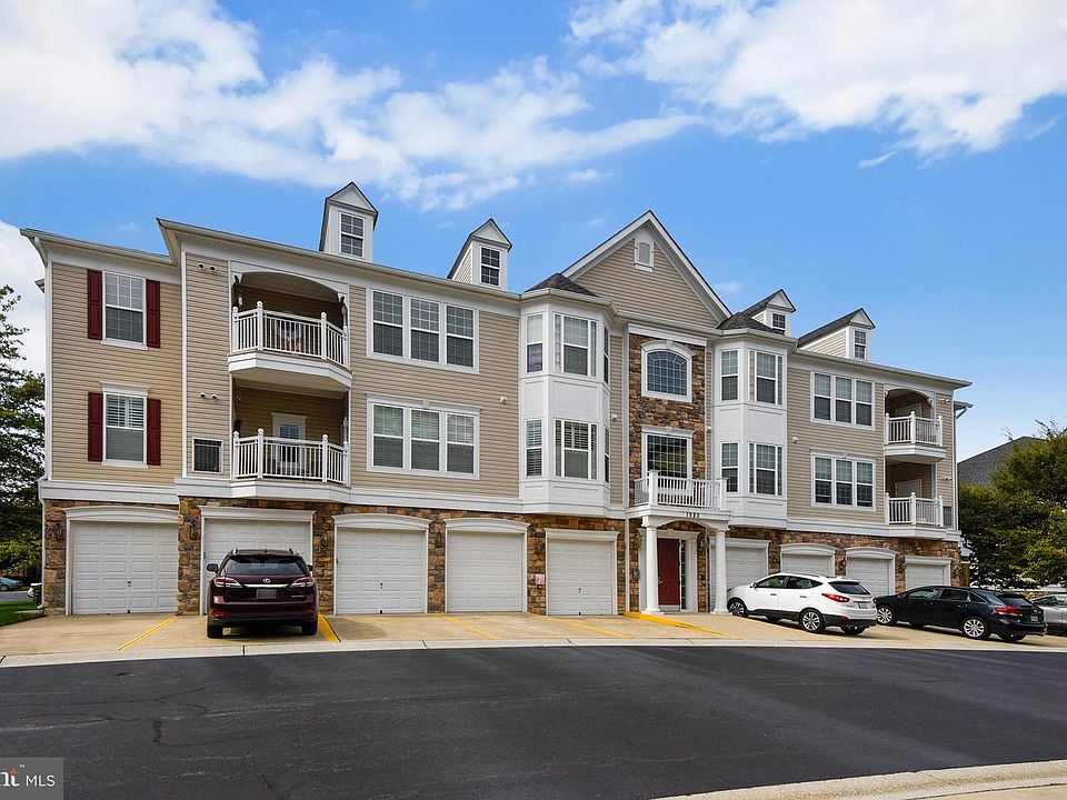 1st image of 1520 Enyart Way Unit 204
