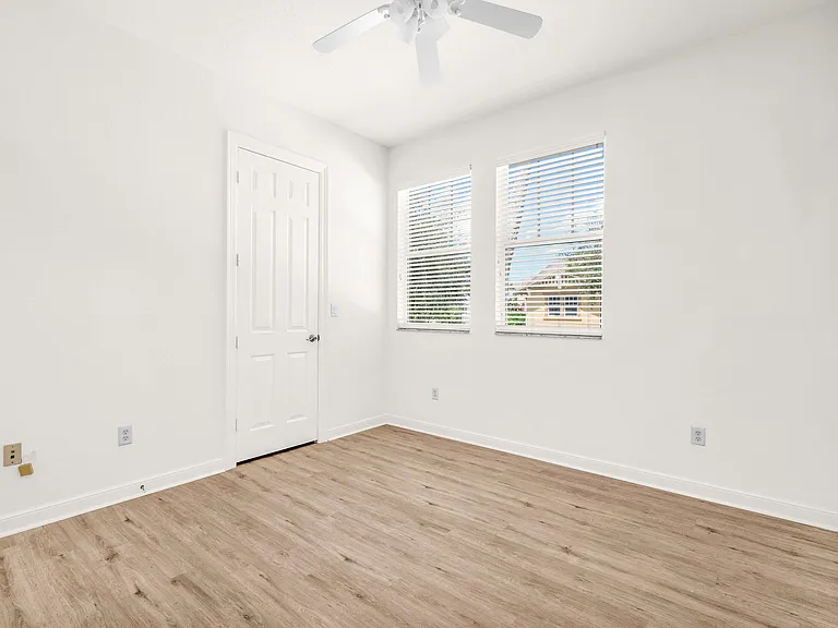 650 Pacific Grove Dr #5 — Photo 13