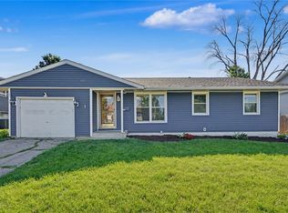 4520 Navajo Dr NE, Cedar Rapids, IA 52402