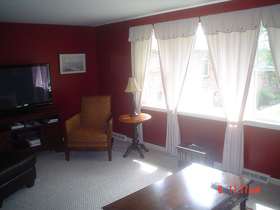 3rd image of 75A Old Lyme Dr APT 4