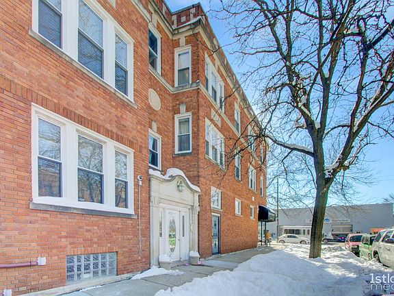 2nd image of 4007 N Leamington Ave #3