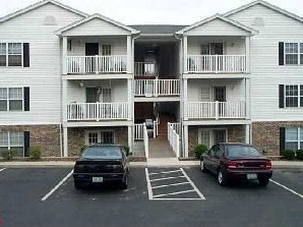 101 Towne Square Ct APT E, Eureka, MO 63025
