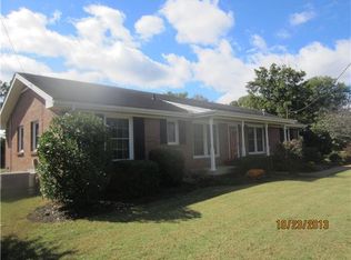 5047 Chaffin Dr, Nashville, TN 37221