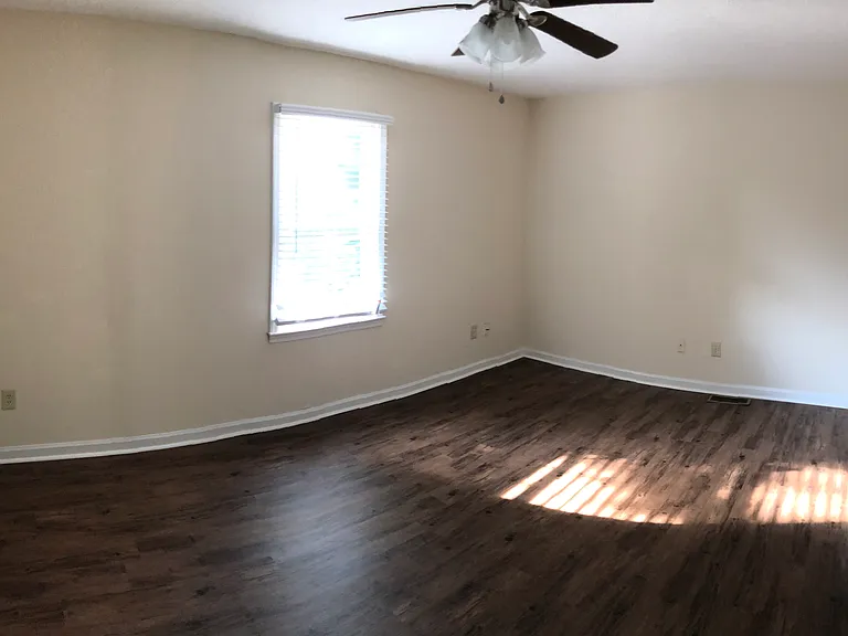 1287 Barnwood Ct #C — Photo 13