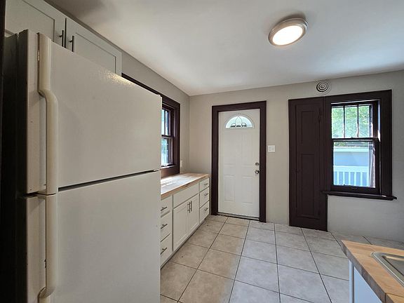 5th image of 4933 N 38th STREET
